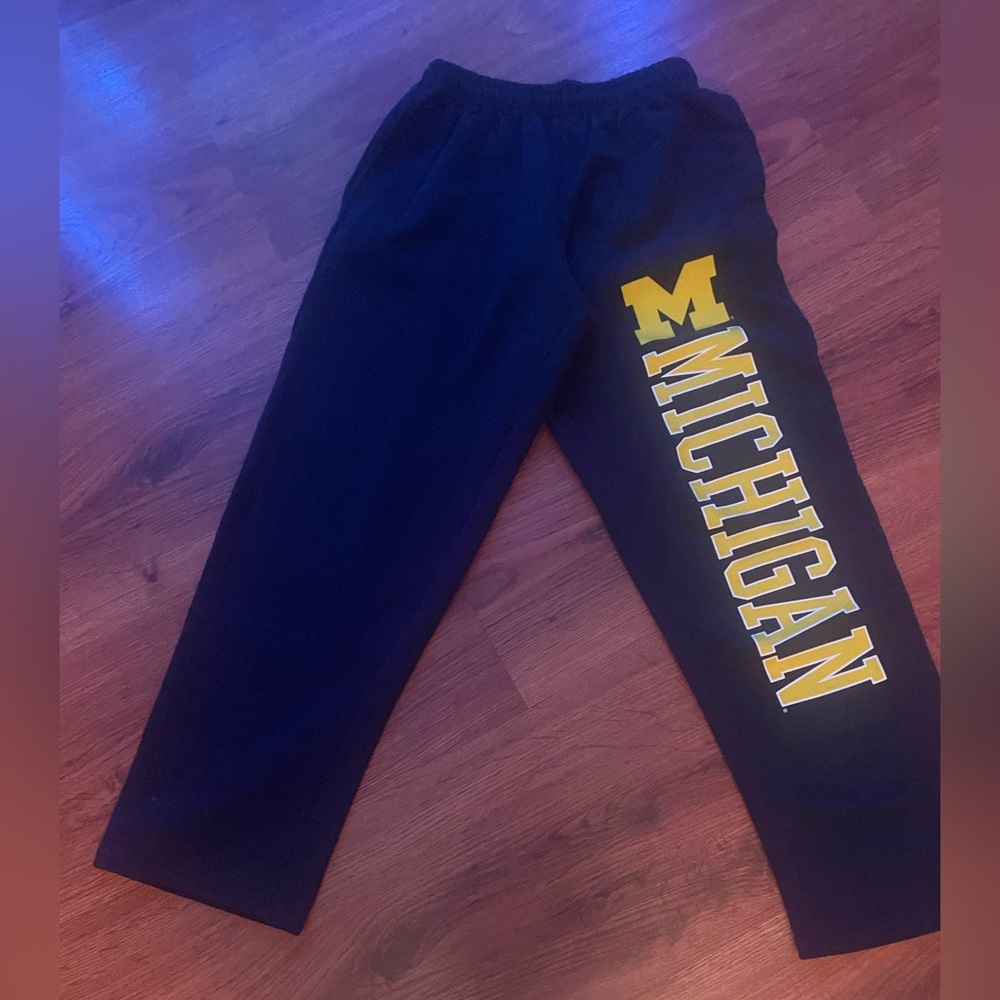 Michigan Sweatpants - Picture 2 of 4